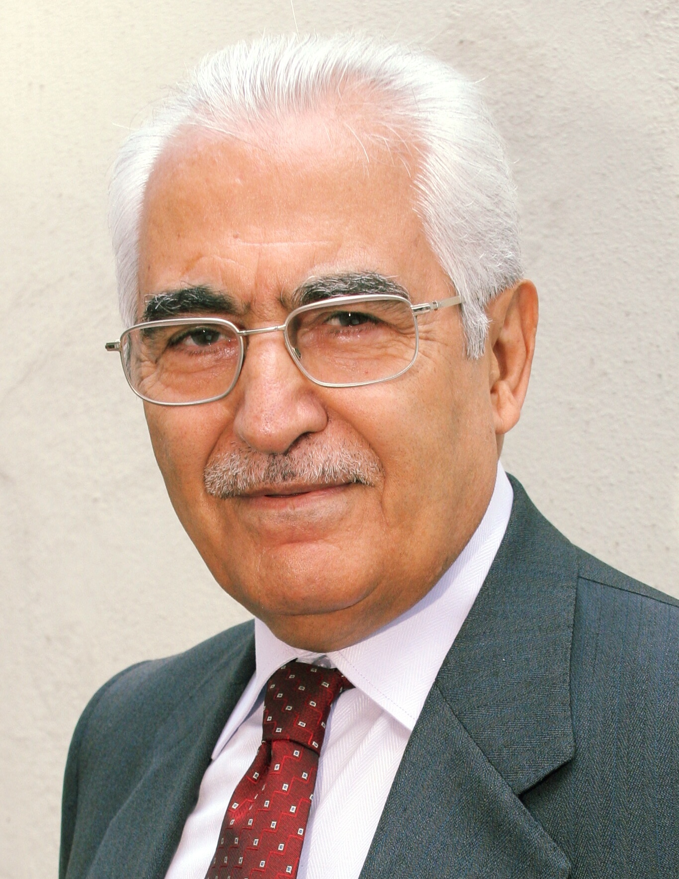 Dr. <b>Mehmet DEMİRCİ</b> - mehmetZdemirci